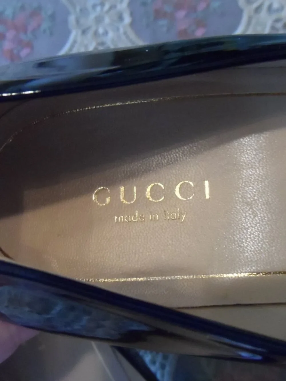 Gucci Black Patent Leather Kitten Heel Pumps Size 39.5B